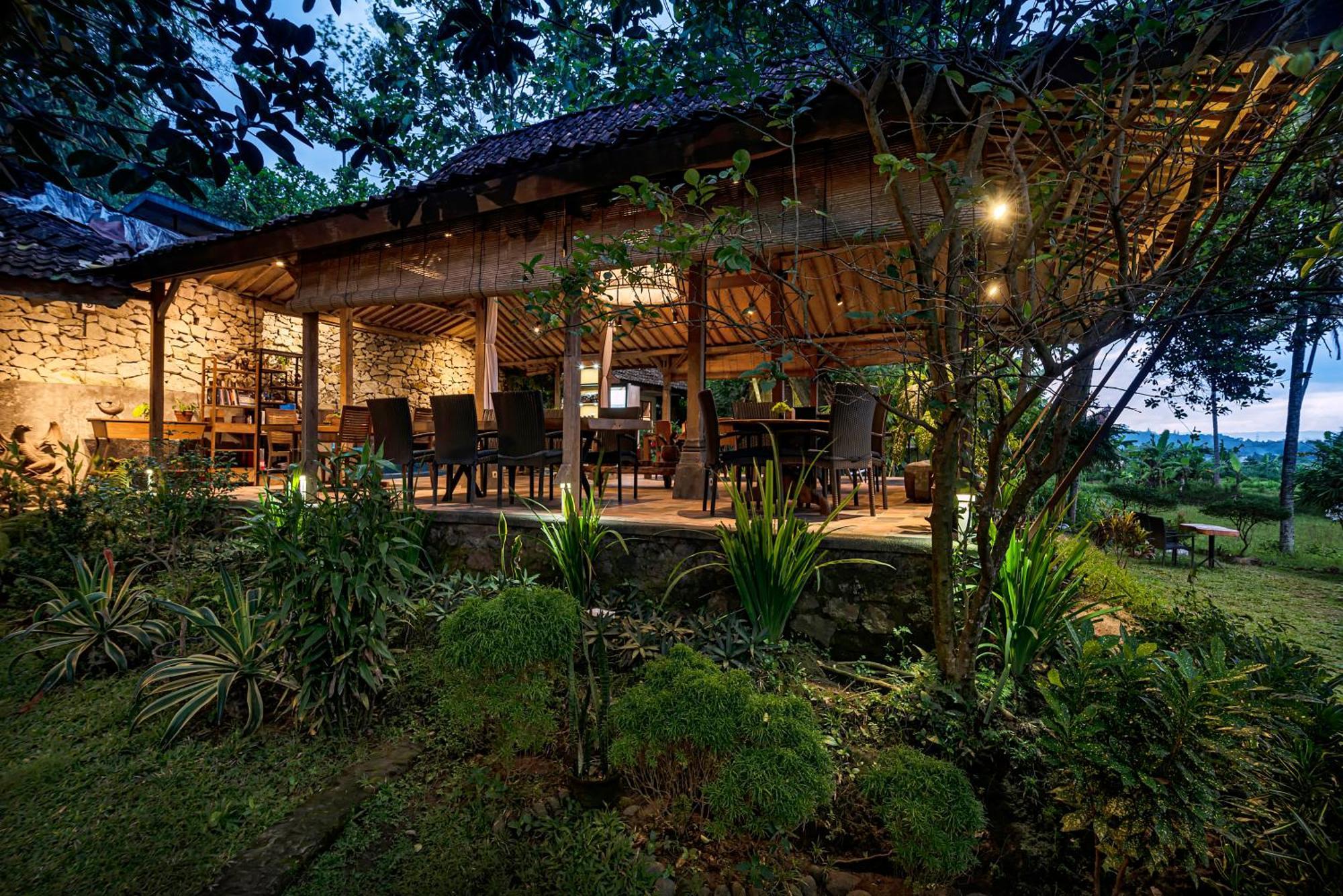 Villa Blue Steps Jogjacarta Exterior foto
